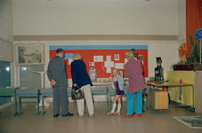 831161 Afbeelding van een activiteit tijdens de viering van het 50-jarig bestaan van de Cort van der Lindenschool ...